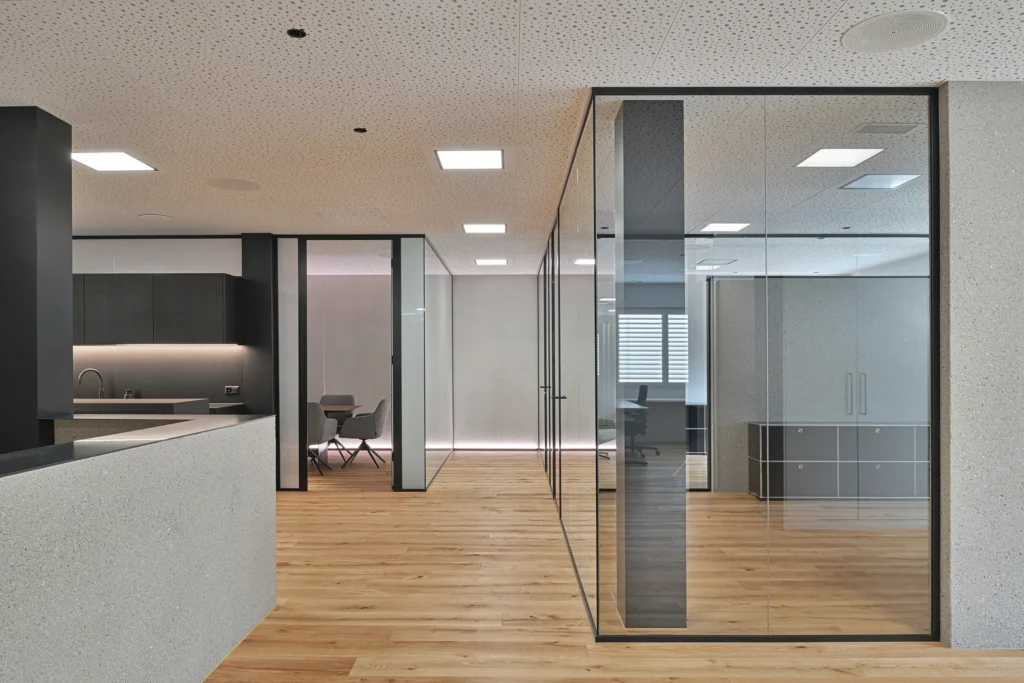 Hürlimann Beck Architekten AG – Umbau Büro-Gewerberaum Walchwil, 05